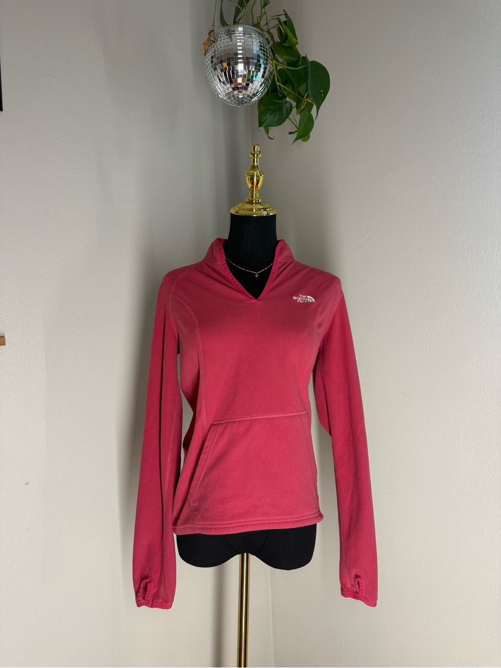 The North Face Women's Raspberry Pink Fleece Pullover Hoodie